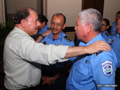 Daniel y Rosario reciben Plan de Fortalecimiento de la Seguridad Ciudadana