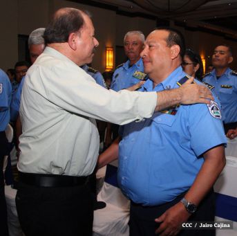 Daniel y Rosario reciben Plan de Fortalecimiento de la Seguridad Ciudadana