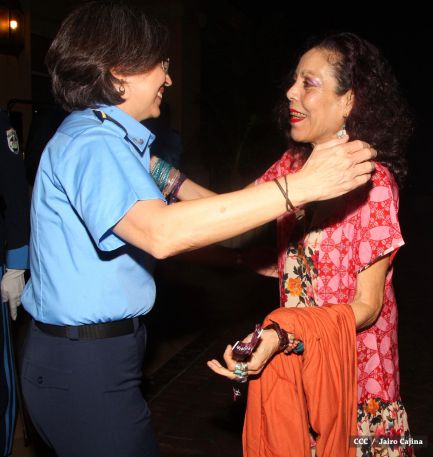 Daniel y Rosario reciben Plan de Fortalecimiento de la Seguridad Ciudadana