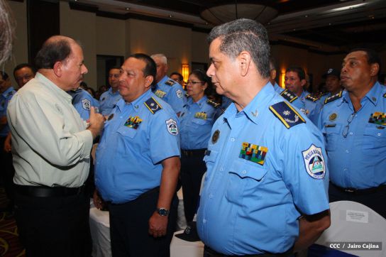 Daniel y Rosario reciben Plan de Fortalecimiento de la Seguridad Ciudadana