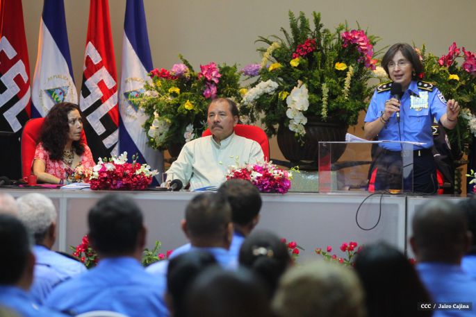 Daniel y Rosario reciben Plan de Fortalecimiento de la Seguridad Ciudadana