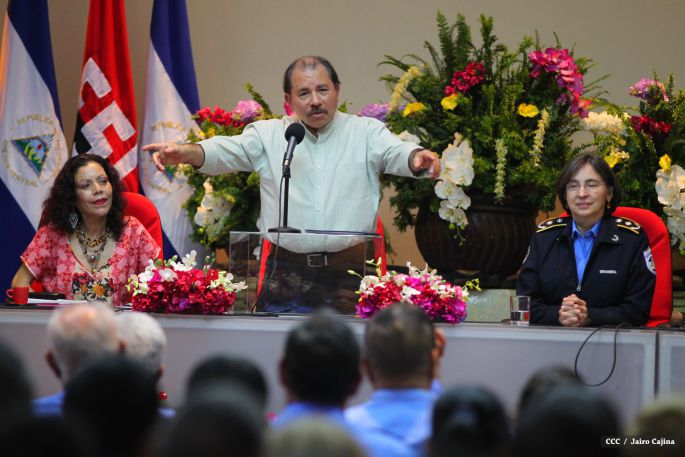 Daniel y Rosario reciben Plan de Fortalecimiento de la Seguridad Ciudadana