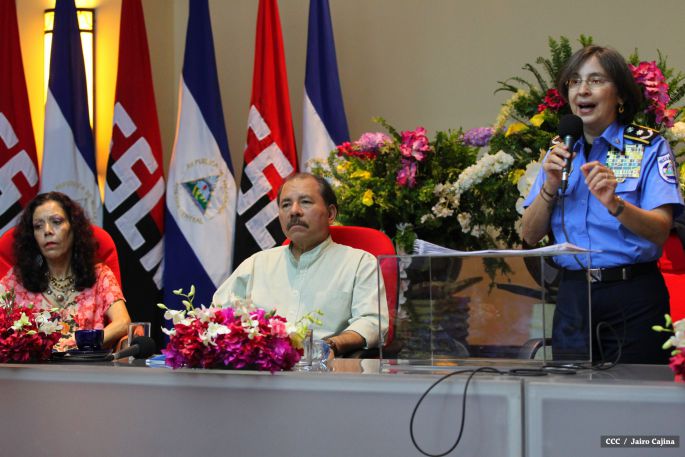 Daniel y Rosario reciben Plan de Fortalecimiento de la Seguridad Ciudadana