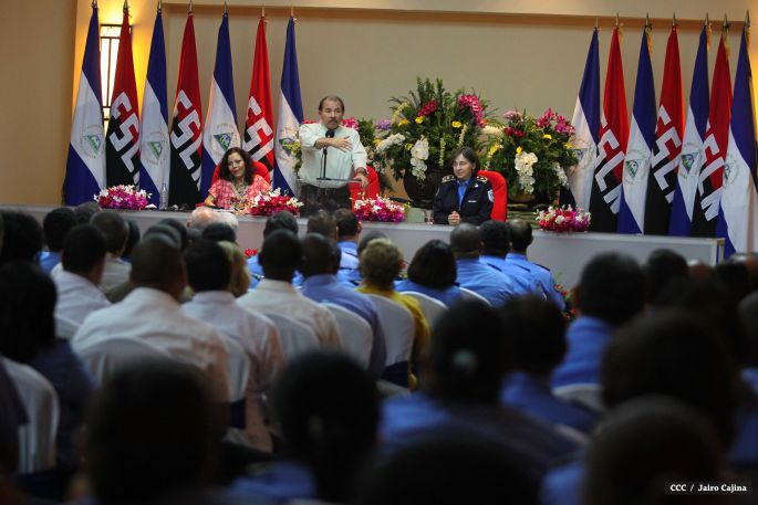 Daniel y Rosario reciben Plan de Fortalecimiento de la Seguridad Ciudadana