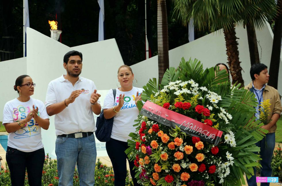 Una Flor para Tomás (30 Abril 2015)