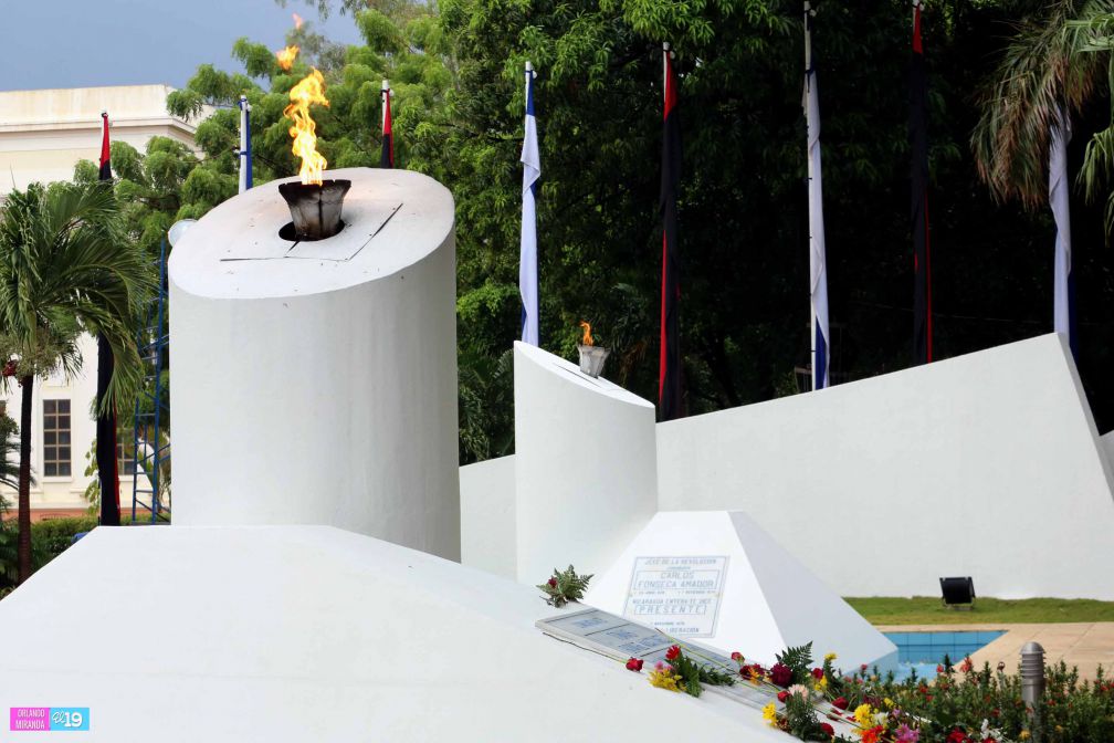 Una Flor para Tomás (30 Abril 2015)