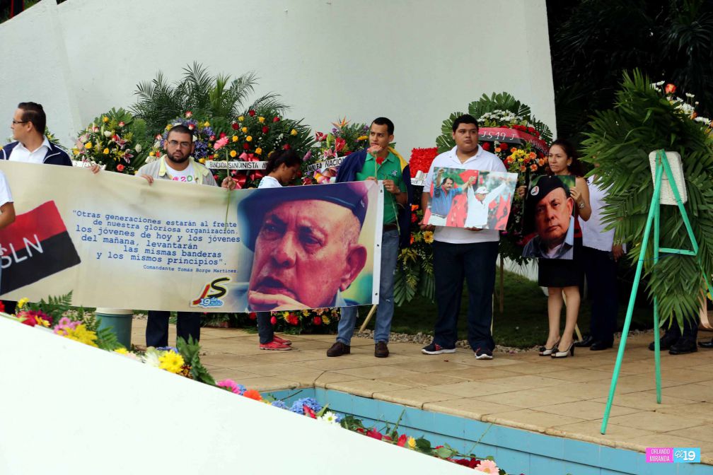 Una Flor para Tomás (30 Abril 2015)