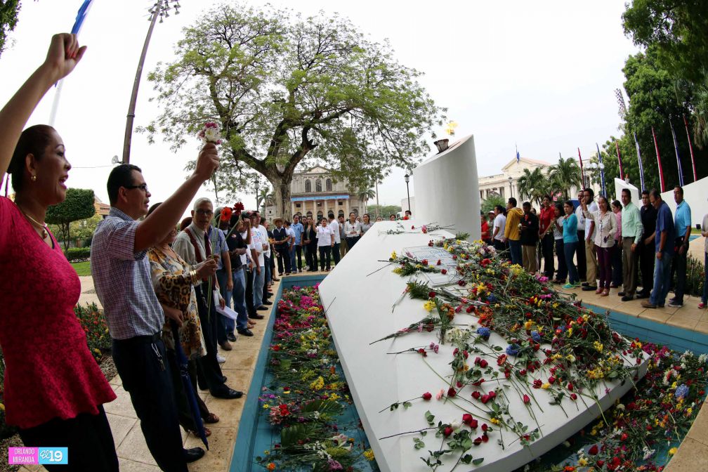 Una Flor para Tomás (30 Abril 2015)