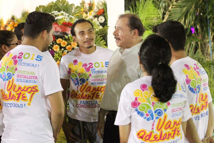 Daniel y Rosario rinden homenaje al Comandante Tomás Borge Martínez