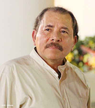 Daniel y Rosario rinden homenaje al Comandante Tomás Borge Martínez