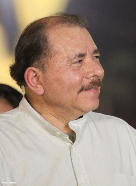 Daniel y Rosario rinden homenaje al Comandante Tomás Borge Martínez