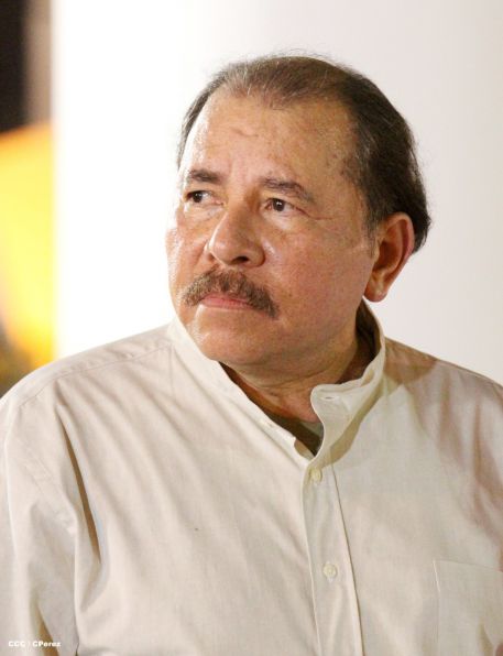 Daniel y Rosario rinden homenaje al Comandante Tomás Borge Martínez