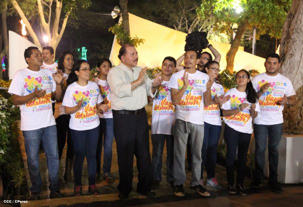 Daniel y Rosario rinden homenaje al Comandante Tomás Borge Martínez