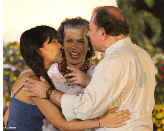 Daniel y Rosario rinden homenaje al Comandante Tomás Borge Martínez