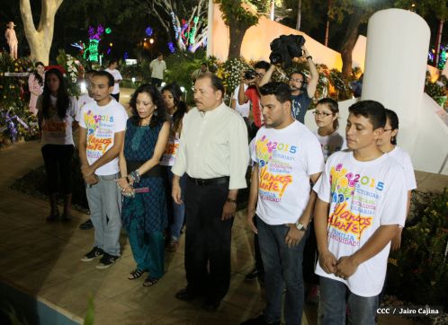 Daniel y Rosario rinden homenaje al Comandante Tomás Borge Martínez