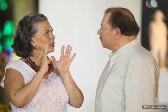 Daniel y Rosario rinden homenaje al Comandante Tomás Borge Martínez