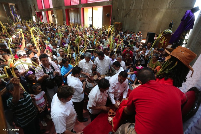 Procesión de la Burrita en Managua (Semana Santa 2013)
