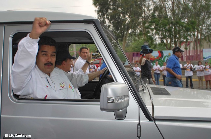 Daniel y Nicolás recorren calles y rotondas de Managua