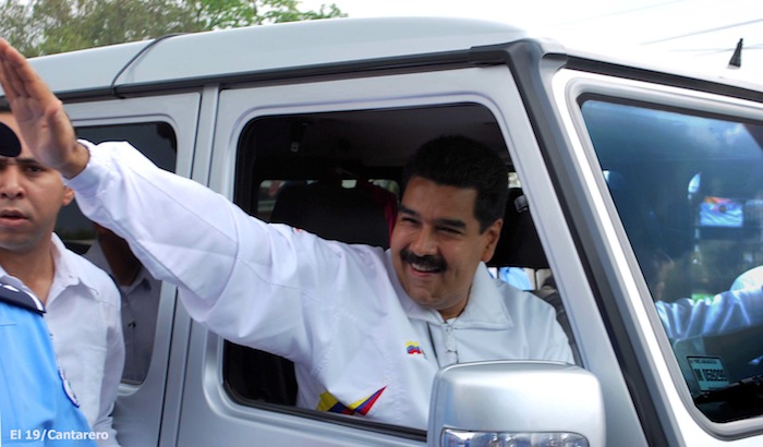 Daniel y Nicolás recorren calles y rotondas de Managua