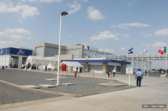 Presidente Daniel inaugura planta láctea del grupo Lala