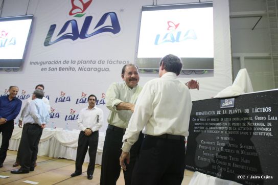 Presidente Daniel inaugura planta láctea del grupo Lala