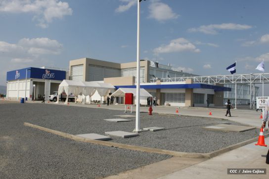 Presidente Daniel inaugura planta láctea del grupo Lala