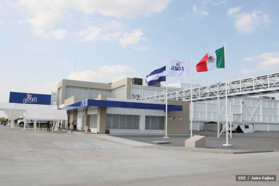 Presidente Daniel inaugura planta láctea del grupo Lala