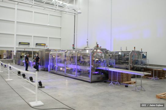 Presidente Daniel inaugura planta láctea del grupo Lala