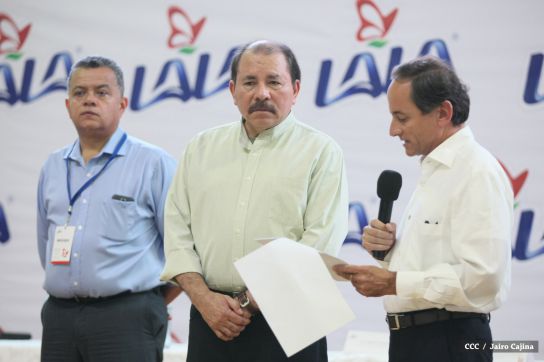 Presidente Daniel inaugura planta láctea del grupo Lala