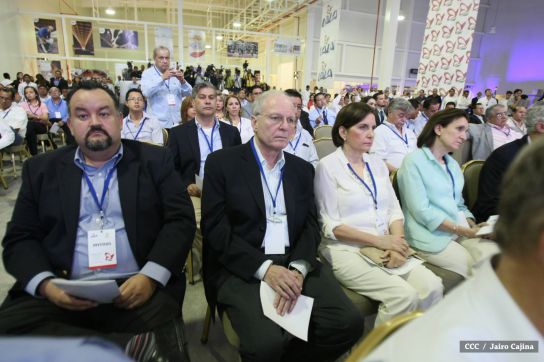 Presidente Daniel inaugura planta láctea del grupo Lala