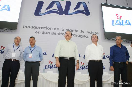 Presidente Daniel inaugura planta láctea del grupo Lala