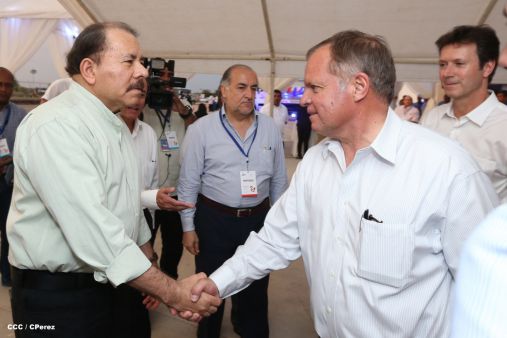 Presidente Daniel inaugura planta láctea del grupo Lala