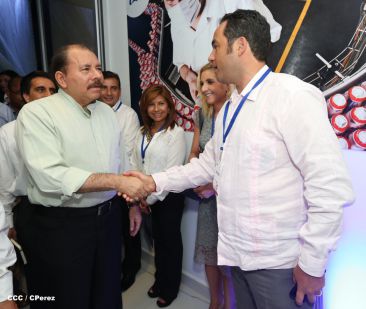 Presidente Daniel inaugura planta láctea del grupo Lala