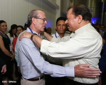 Presidente Daniel inaugura planta láctea del grupo Lala