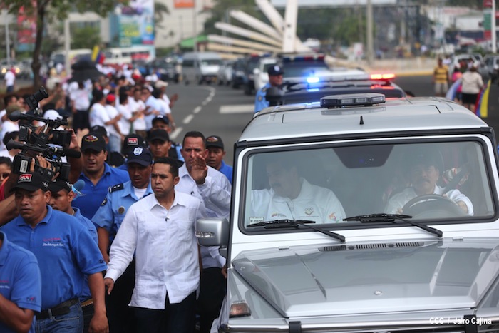 Daniel y Nicolás visitan Puerto Salvador Allende