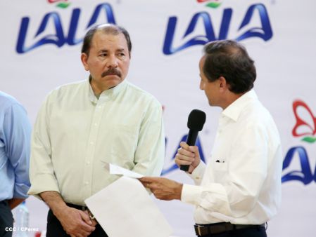 Presidente Daniel inaugura planta láctea del grupo Lala