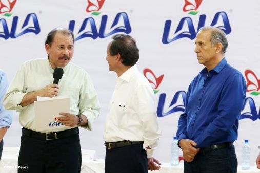 Presidente Daniel inaugura planta láctea del grupo Lala