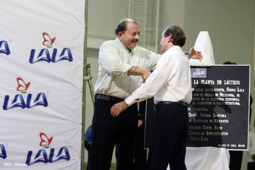 Presidente Daniel inaugura planta láctea del grupo Lala