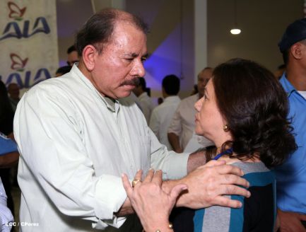 Presidente Daniel inaugura planta láctea del grupo Lala