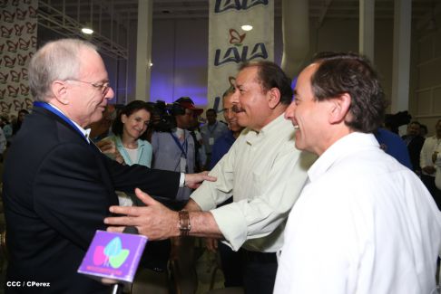Presidente Daniel inaugura planta láctea del grupo Lala