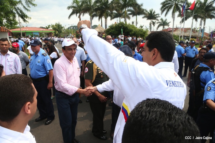 Daniel y Nicolás visitan Puerto Salvador Allende