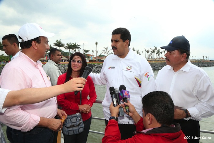 Daniel y Nicolás visitan Puerto Salvador Allende