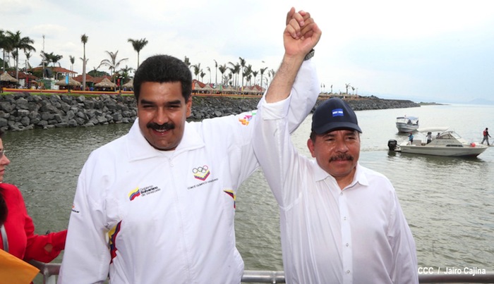 Daniel y Nicolás visitan Puerto Salvador Allende