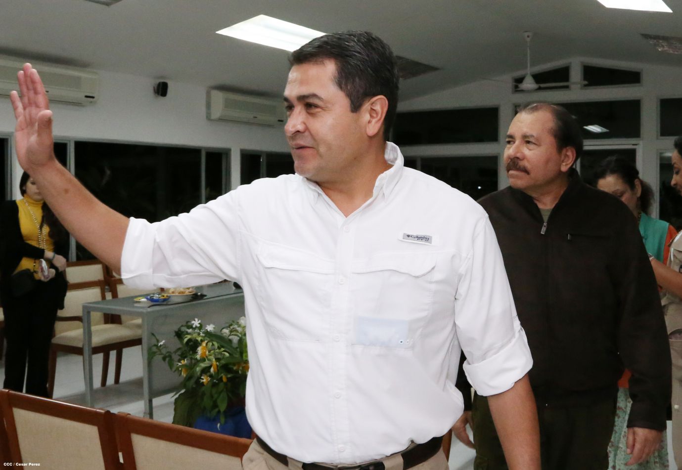 Daniel y Rosario se reúnen con presidente de Honduras