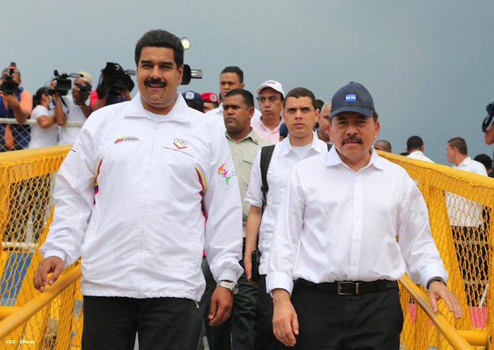 Daniel y Nicolás visitan Puerto Salvador Allende