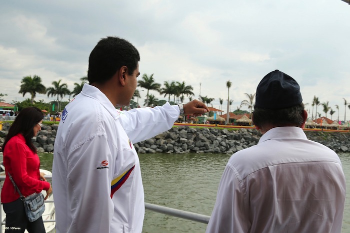Daniel y Nicolás visitan Puerto Salvador Allende