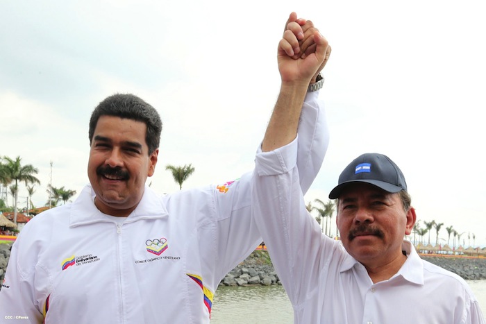 Daniel y Nicolás visitan Puerto Salvador Allende
