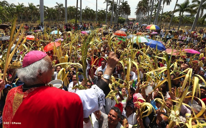 Procesión de la Burrita en Managua (Semana Santa 2013)