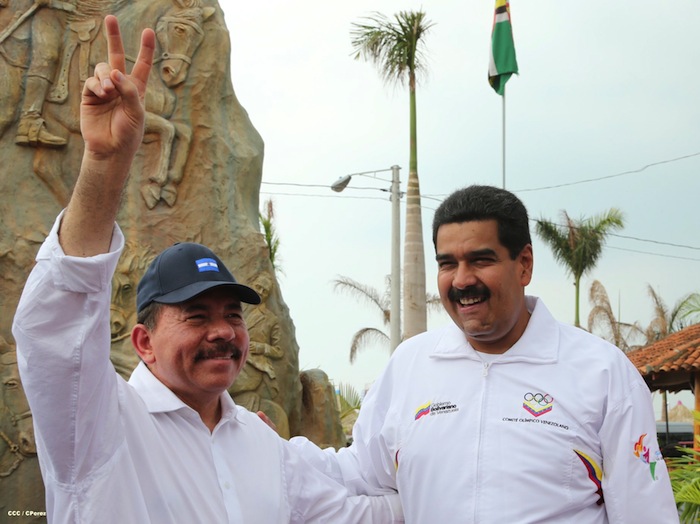 Daniel y Nicolás visitan Puerto Salvador Allende