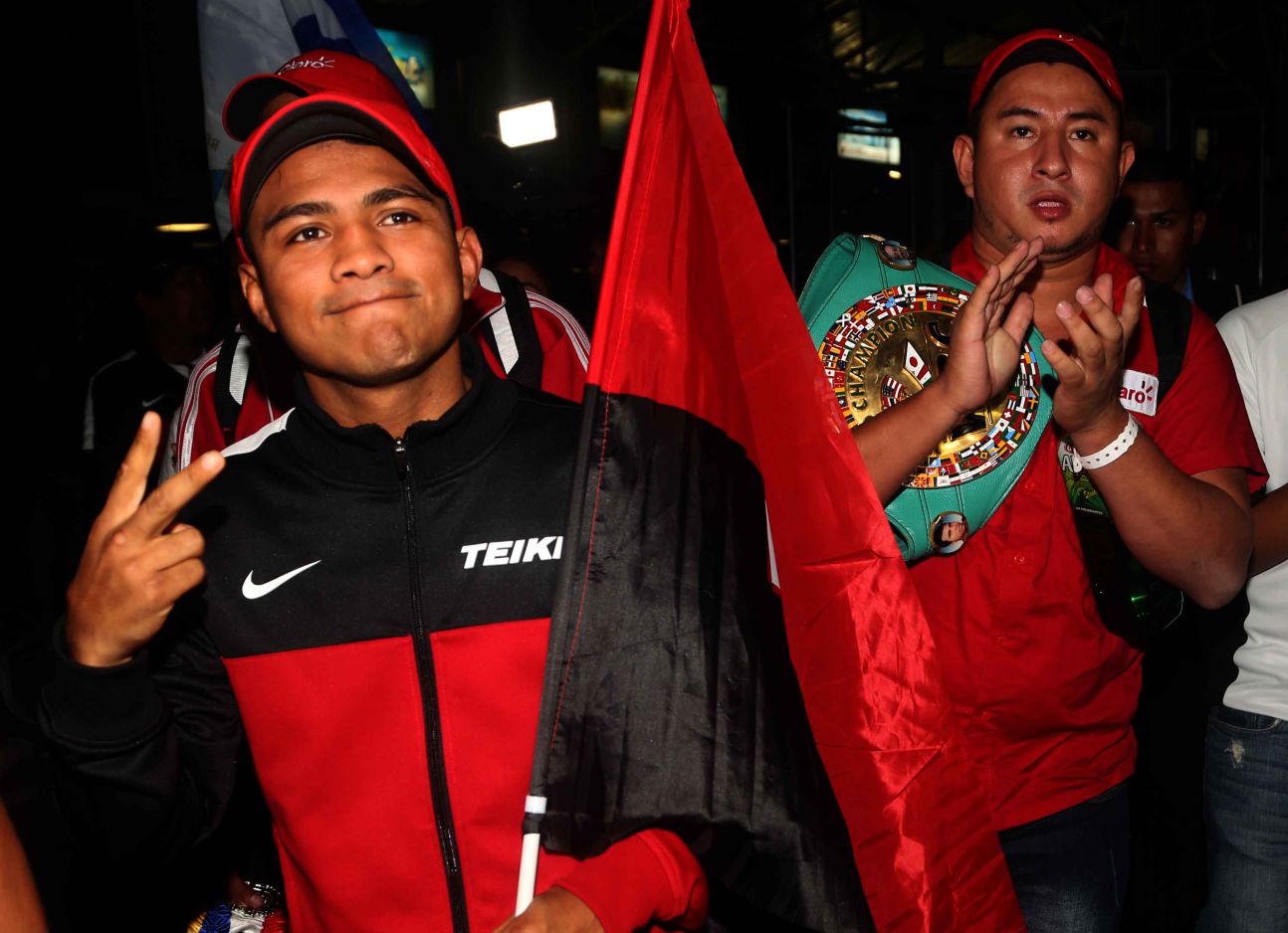 Juventud nicaragüense se desborda para recibir a “Chocolatito” González